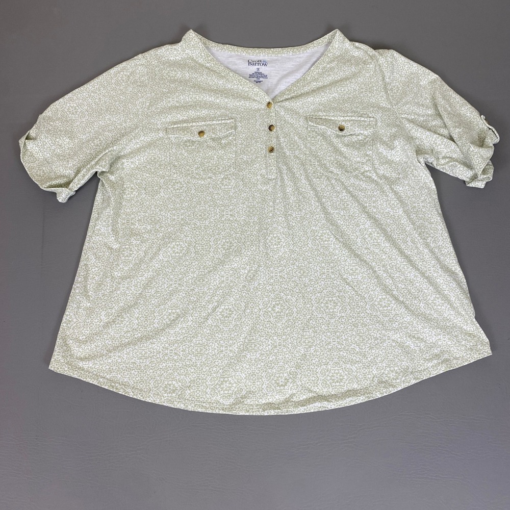 Croft & Barrow Henley Top Women's 1X Sage Green Medallion Roll Tab Short Sleeve